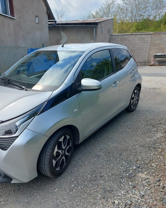 Toyota Aygo cena 54000 przebieg: 9840, rok produkcji 2021 z Nysa małe 121